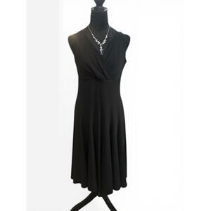 Black GLAMOUR SleevelessV-Neck Al-Line MIDI Dress – Size 8-NWOT